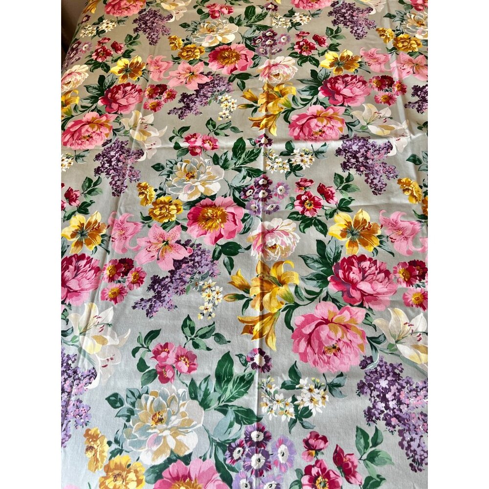 Waterford Floral Cotton Sateen Tablecloth 97" X 58.5" Multicolor on Green Cotton - Picture 15 of 15